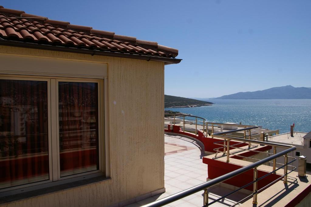 Apartments Globus Saranda Chambre photo